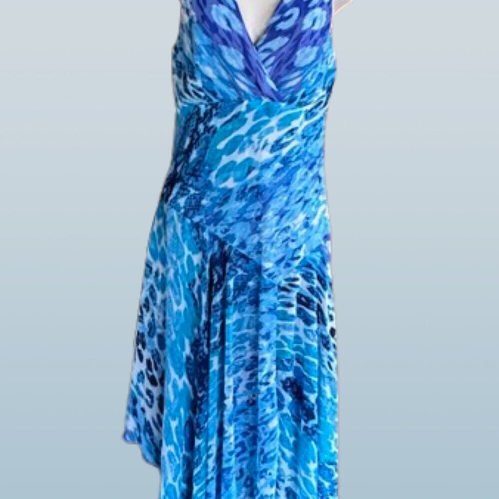 Dressbarn V Neck flowy dress Size 8 - Picture 2 of 5